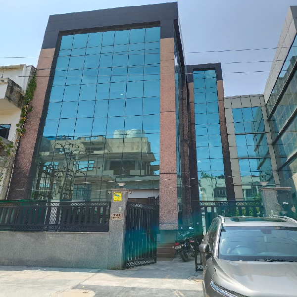 Plot No. 742, 1st Floor | Udyog Vihar, Phase 5, Gurugram